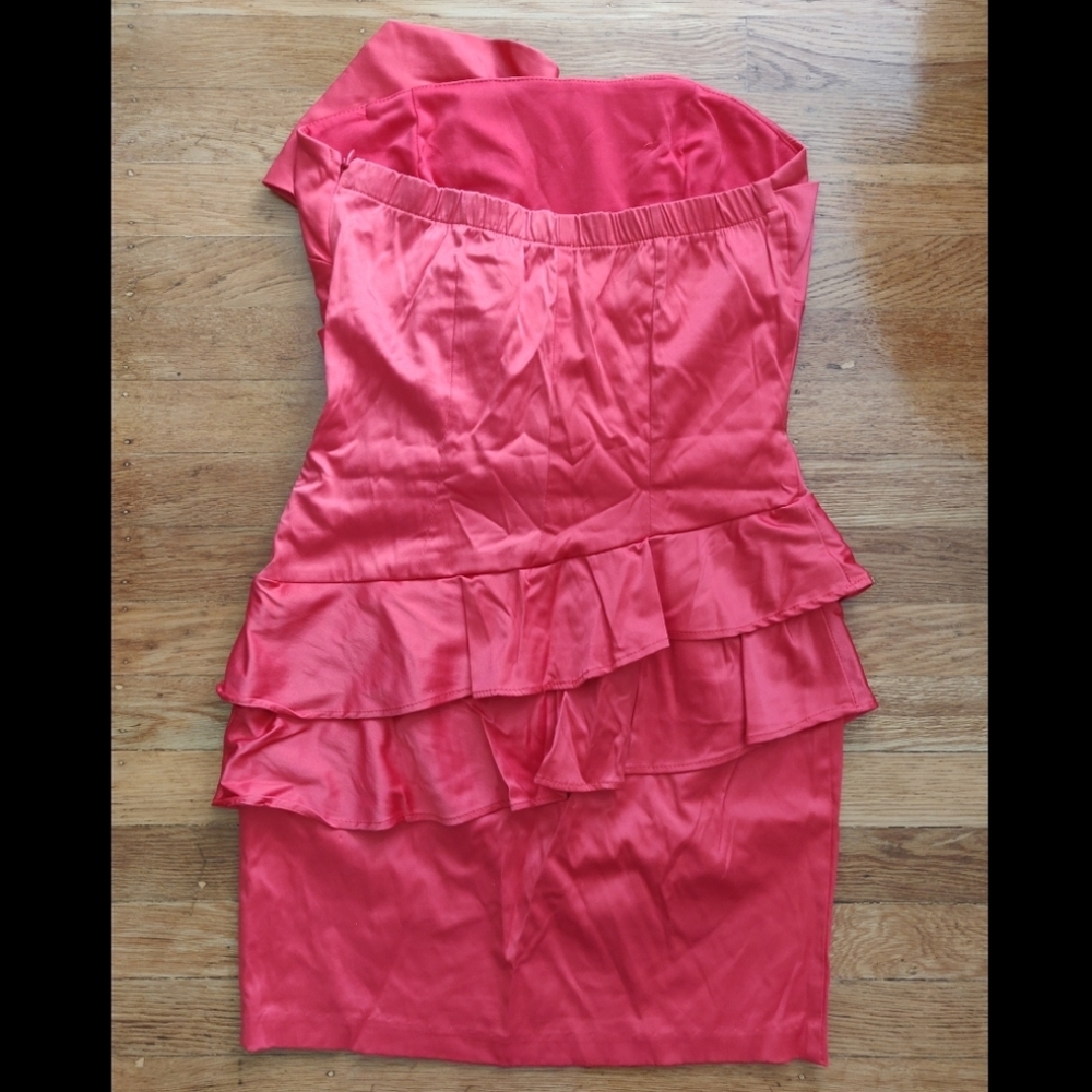 Coral Ruffled Dress - Picture 2 of 3